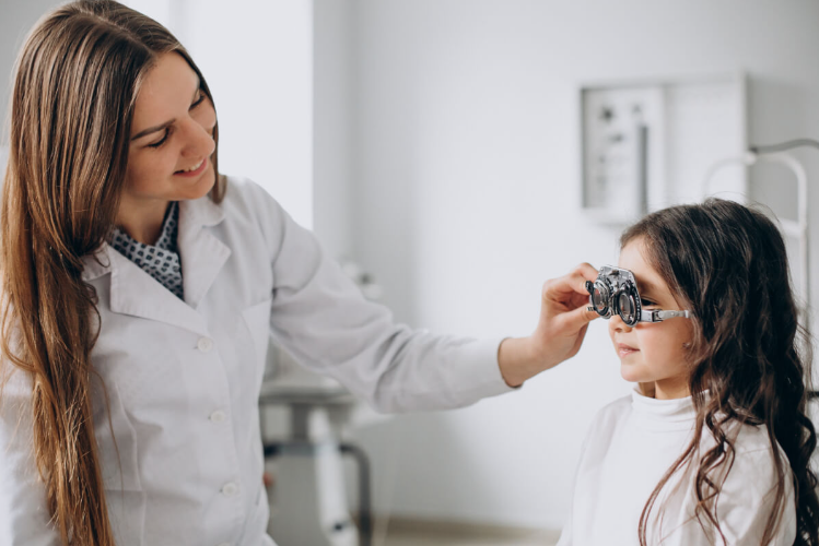 Dioptriile – definiție, tipuri și modalități de identificare pentru prescrierea lentilelor potrivite, Fără categorie - optimarvisioncare.ro