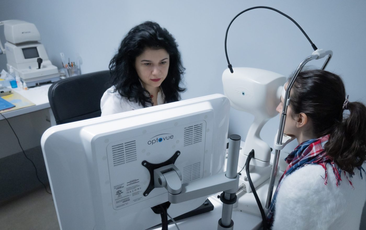 Consultatii oftalmologice - aparatura pentru control oftalmologic [6] - optimarvisioncare.ro
